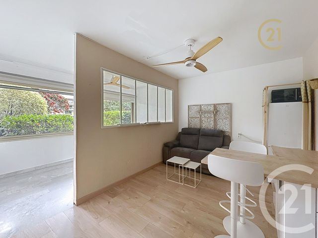 Appartement F1 à vendre - 1 pièce - 32.01 m2 - JUAN LES PINS - 06 - PROVENCE-ALPES-COTE-D-AZUR - Century 21 Roi Soleil