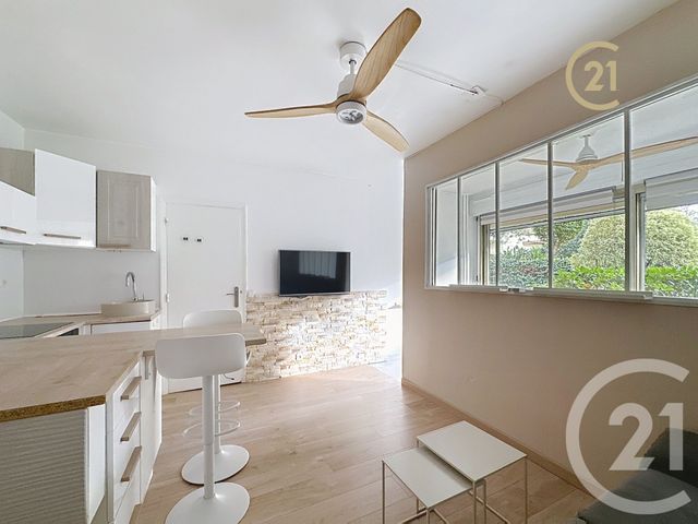 Appartement F1 à vendre - 1 pièce - 32.01 m2 - JUAN LES PINS - 06 - PROVENCE-ALPES-COTE-D-AZUR - Century 21 Roi Soleil