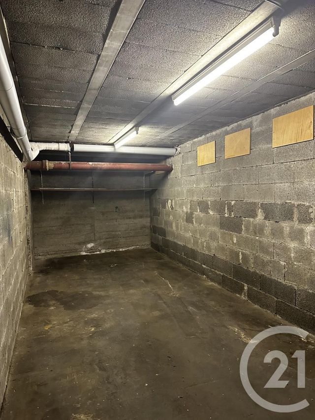 parking à louer - 15.36 m2 - ANTIBES - 06 - PROVENCE-ALPES-COTE-D-AZUR - Century 21 Roi Soleil