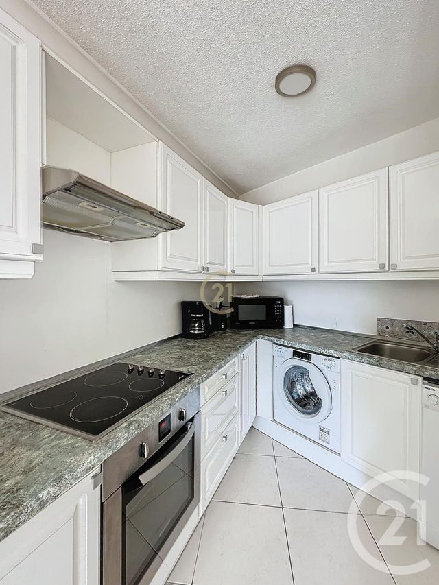 Appartement F2 à louer - 2 pièces - 43.81 m2 - JUAN LES PINS - 06 - PROVENCE-ALPES-COTE-D-AZUR - Century 21 Roi Soleil