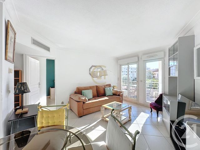Appartement F2 à louer - 2 pièces - 43.81 m2 - JUAN LES PINS - 06 - PROVENCE-ALPES-COTE-D-AZUR - Century 21 Roi Soleil