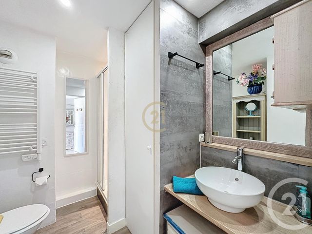 Appartement F2 à louer - 2 pièces - 43.81 m2 - JUAN LES PINS - 06 - PROVENCE-ALPES-COTE-D-AZUR - Century 21 Roi Soleil