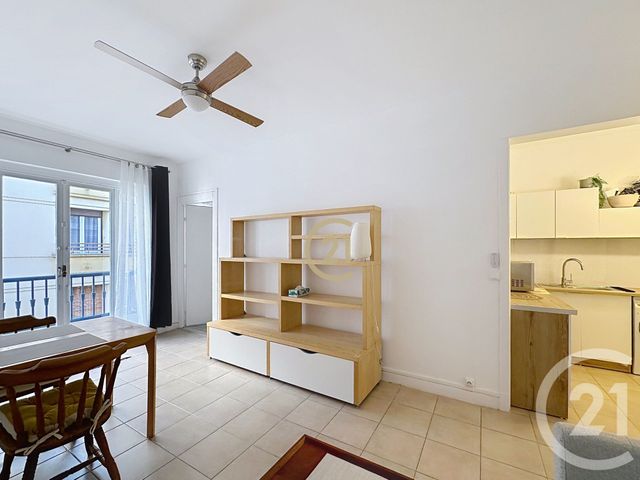 Appartement F2 à louer - 2 pièces - 36.99 m2 - NICE - 06 - PROVENCE-ALPES-COTE-D-AZUR - Century 21 Roi Soleil