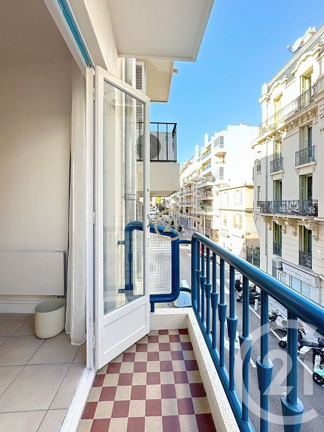 Appartement F2 à louer - 2 pièces - 36.99 m2 - NICE - 06 - PROVENCE-ALPES-COTE-D-AZUR - Century 21 Roi Soleil