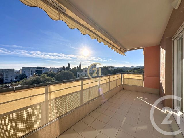 Appartement à louer ANTIBES