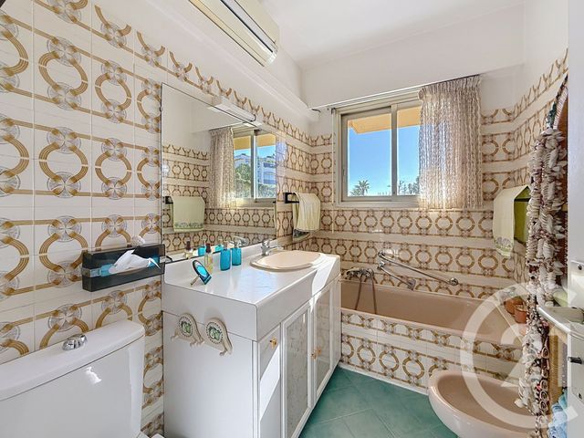 Appartement F3 à vendre - 4 pièces - 86.0 m2 - ANTIBES - 06 - PROVENCE-ALPES-COTE-D-AZUR - Century 21 Roi Soleil