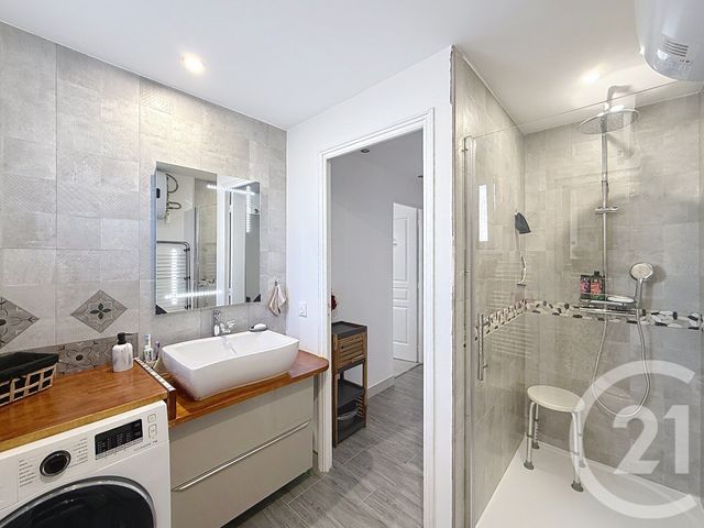 Appartement F2 à vendre - 2 pièces - 40.36 m2 - ANTIBES - 06 - PROVENCE-ALPES-COTE-D-AZUR - Century 21 Roi Soleil