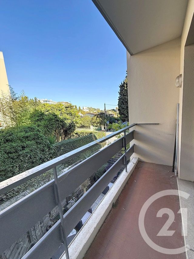 Appartement F2 à vendre - 2 pièces - 42.64 m2 - ANTIBES - 06 - PROVENCE-ALPES-COTE-D-AZUR - Century 21 Roi Soleil