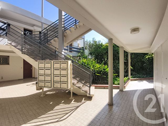 Appartement F2 à vendre - 2 pièces - 42.64 m2 - ANTIBES - 06 - PROVENCE-ALPES-COTE-D-AZUR - Century 21 Roi Soleil