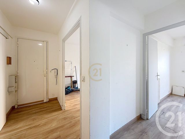 Appartement F2 à vendre - 2 pièces - 42.64 m2 - ANTIBES - 06 - PROVENCE-ALPES-COTE-D-AZUR - Century 21 Roi Soleil