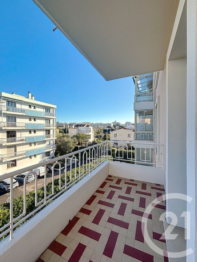 Appartement F2 à vendre - 2 pièces - 53.46 m2 - JUAN LES PINS - 06 - PROVENCE-ALPES-COTE-D-AZUR - Century 21 Roi Soleil