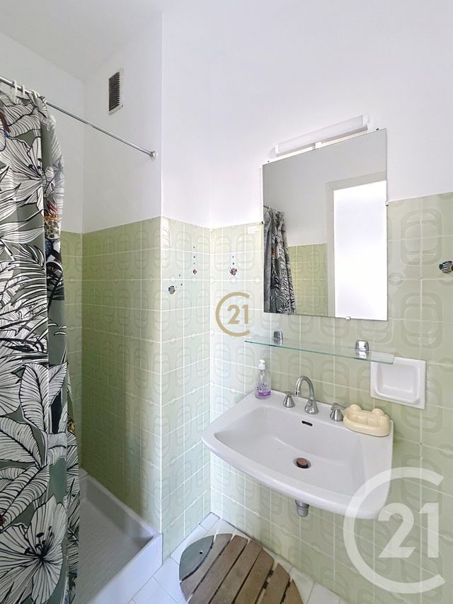 Appartement F3 à louer - 3 pièces - 92.54 m2 - ANTIBES - 06 - PROVENCE-ALPES-COTE-D-AZUR - Century 21 Roi Soleil