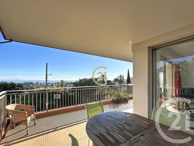 Appartement F3 à louer - 3 pièces - 92.54 m2 - ANTIBES - 06 - PROVENCE-ALPES-COTE-D-AZUR - Century 21 Roi Soleil