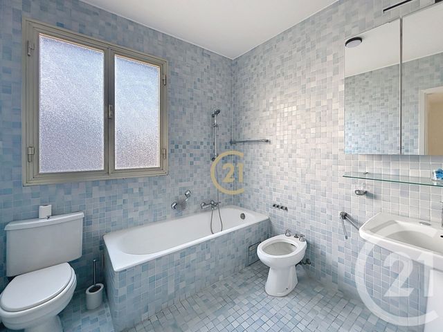 Appartement F3 à louer - 3 pièces - 92.54 m2 - ANTIBES - 06 - PROVENCE-ALPES-COTE-D-AZUR - Century 21 Roi Soleil