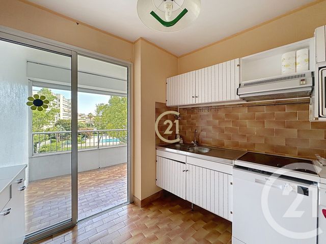 Appartement F2 à louer - 2 pièces - 53.82 m2 - ANTIBES - 06 - PROVENCE-ALPES-COTE-D-AZUR - Century 21 Roi Soleil