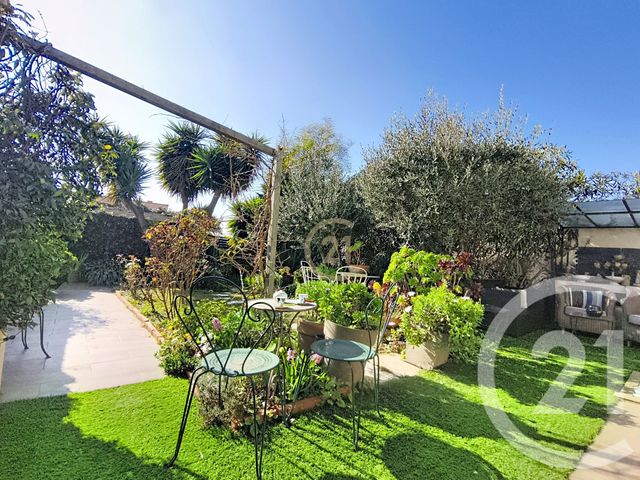 maison à vendre - 6 pièces - 99.49 m2 - ANTIBES - 06 - PROVENCE-ALPES-COTE-D-AZUR - Century 21 Roi Soleil