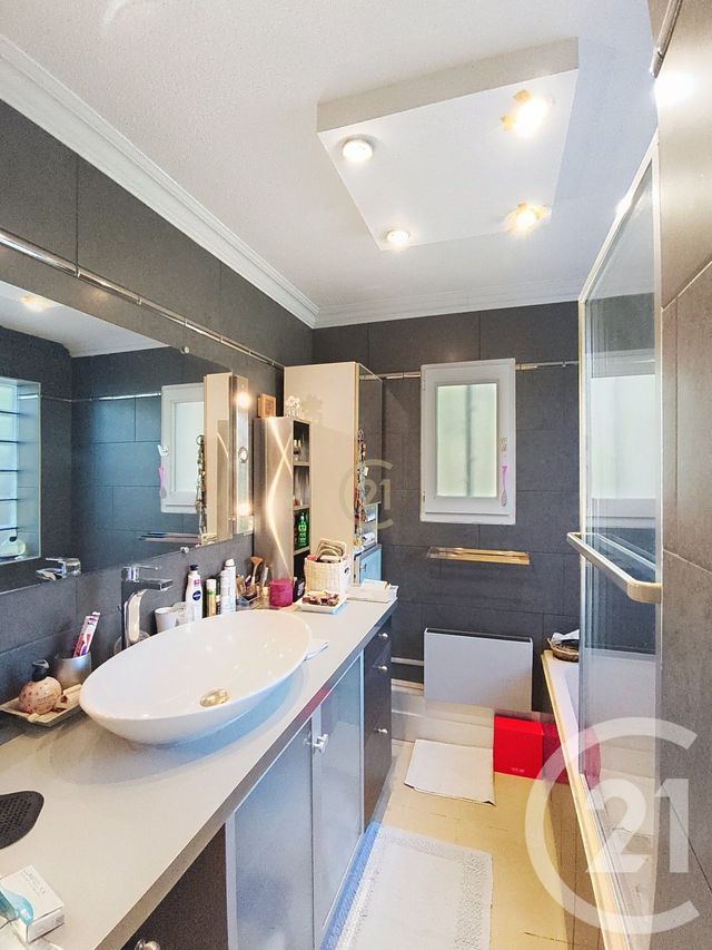 maison à vendre - 6 pièces - 99.49 m2 - ANTIBES - 06 - PROVENCE-ALPES-COTE-D-AZUR - Century 21 Roi Soleil