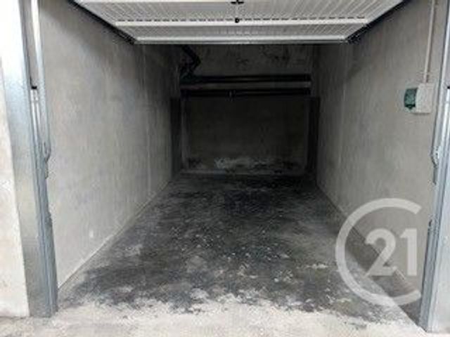 parking à louer - 14.6 m2 - VILLENEUVE LOUBET - 06 - PROVENCE-ALPES-COTE-D-AZUR - Century 21 Roi Soleil