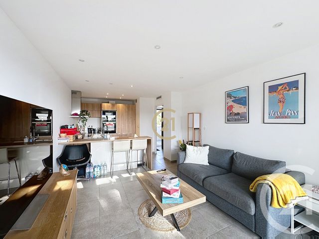 Appartement F2 à louer - 2 pièces - 43.54 m2 - ANTIBES - 06 - PROVENCE-ALPES-COTE-D-AZUR - Century 21 Roi Soleil