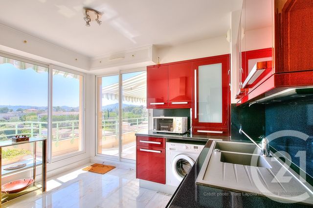 Appartement F4 à louer - 4 pièces - 125.13 m2 - ANTIBES - 06 - PROVENCE-ALPES-COTE-D-AZUR - Century 21 Roi Soleil