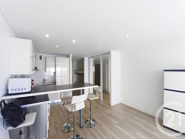 Appartement Studio à vendre - 1 pièce - 35.99 m2 - JUAN LES PINS - 06 - PROVENCE-ALPES-COTE-D-AZUR - Century 21 Roi Soleil