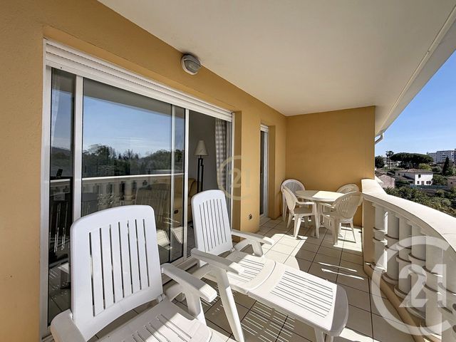 Appartement F3 à vendre - 3 pièces - 57.07 m2 - ANTIBES - 06 - PROVENCE-ALPES-COTE-D-AZUR - Century 21 Roi Soleil