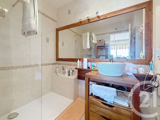 Appartement F3 à vendre - 3 pièces - 60.05 m2 - ANTIBES - 06 - PROVENCE-ALPES-COTE-D-AZUR - Century 21 Roi Soleil