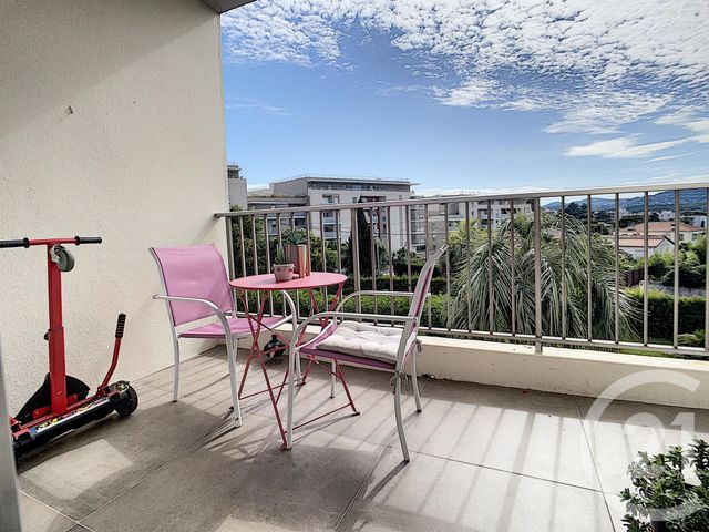 Appartement F3 à vendre - 3 pièces - 72.78 m2 - ANTIBES - 06 - PROVENCE-ALPES-COTE-D-AZUR - Century 21 Roi Soleil Appartement F3 à vendre - 3 pièces - 72.78 m2 - ANTIBES - 06 - PROVENCE-ALPES-COTE-D-AZUR - Century 21 Roi Soleil