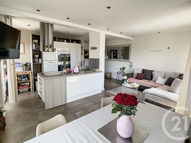 Appartement F3 à vendre - 3 pièces - 72.78 m2 - ANTIBES - 06 - PROVENCE-ALPES-COTE-D-AZUR - Century 21 Roi Soleil Appartement F3 à vendre - 3 pièces - 72.78 m2 - ANTIBES - 06 - PROVENCE-ALPES-COTE-D-AZUR - Century 21 Roi Soleil