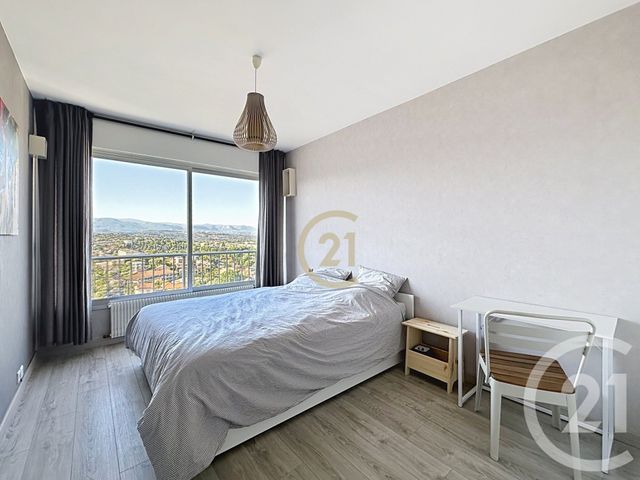 Appartement F3 à louer - 3 pièces - 74.01 m2 - ANTIBES - 06 - PROVENCE-ALPES-COTE-D-AZUR - Century 21 Roi Soleil