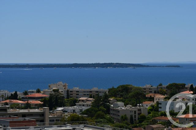 Appartement F3 à louer - 3 pièces - 74.01 m2 - ANTIBES - 06 - PROVENCE-ALPES-COTE-D-AZUR - Century 21 Roi Soleil