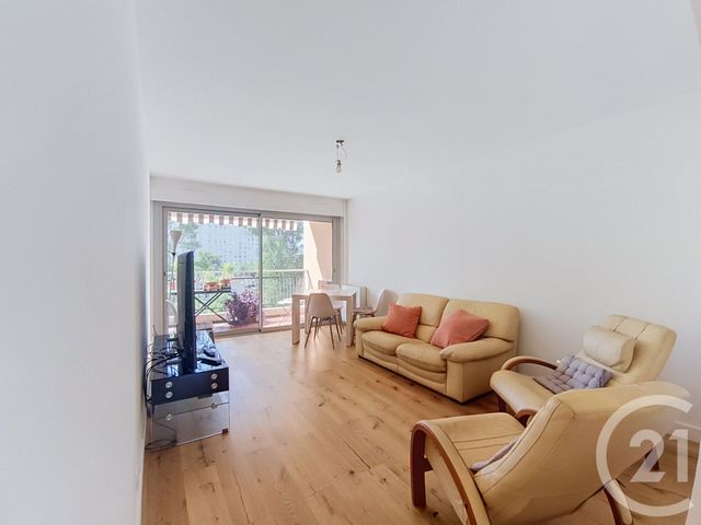 Appartement F4 à vendre - 4 pièces - 80.65 m2 - LE CANNET - 06 - PROVENCE-ALPES-COTE-D-AZUR - Century 21 Roi Soleil