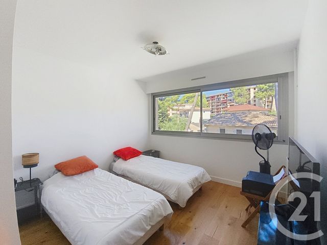 Appartement F4 à vendre - 4 pièces - 80.65 m2 - LE CANNET - 06 - PROVENCE-ALPES-COTE-D-AZUR - Century 21 Roi Soleil