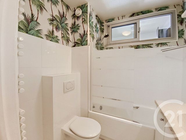 Appartement Studio à vendre - 1 pièce - 28.41 m2 - ANTIBES - 06 - PROVENCE-ALPES-COTE-D-AZUR - Century 21 Roi Soleil