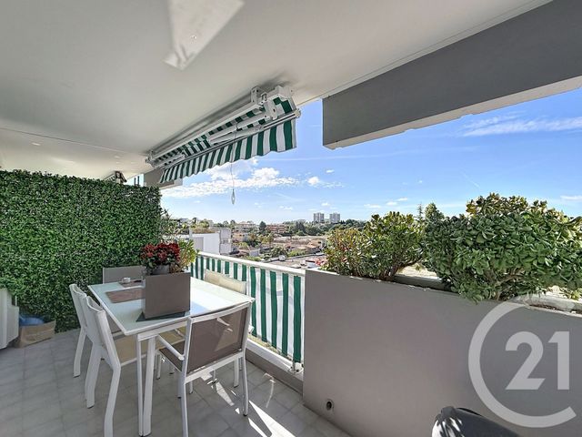 Appartement F3 à vendre - 3 pièces - 61.59 m2 - ANTIBES - 06 - PROVENCE-ALPES-COTE-D-AZUR - Century 21 Roi Soleil