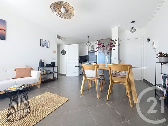 Appartement F2 à vendre - 2 pièces - 41.4 m2 - ANTIBES - 06 - PROVENCE-ALPES-COTE-D-AZUR - Century 21 Roi Soleil