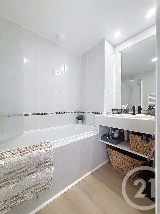 Appartement F2 à vendre - 2 pièces - 41.4 m2 - ANTIBES - 06 - PROVENCE-ALPES-COTE-D-AZUR - Century 21 Roi Soleil