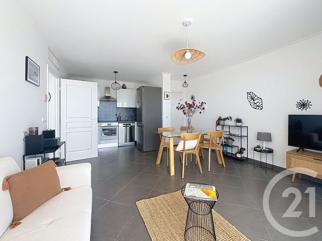 Appartement F2 à vendre - 2 pièces - 41.4 m2 - ANTIBES - 06 - PROVENCE-ALPES-COTE-D-AZUR - Century 21 Roi Soleil