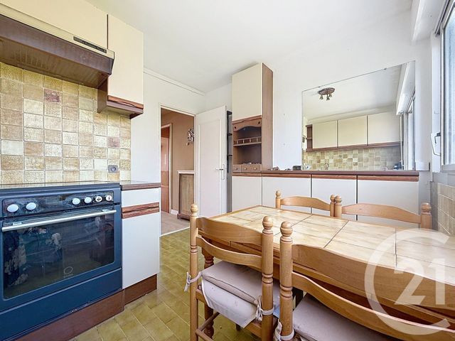 Appartement F3 à vendre - 3 pièces - 61.13 m2 - ANTIBES - 06 - PROVENCE-ALPES-COTE-D-AZUR - Century 21 Roi Soleil