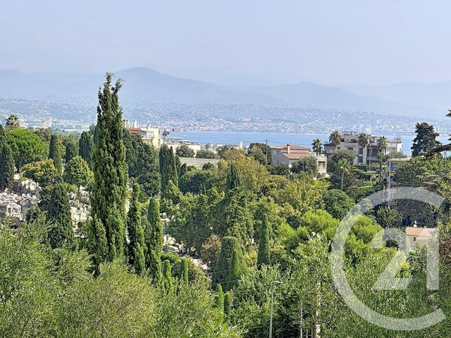 Appartement F3 à vendre - 3 pièces - 61.13 m2 - ANTIBES - 06 - PROVENCE-ALPES-COTE-D-AZUR - Century 21 Roi Soleil