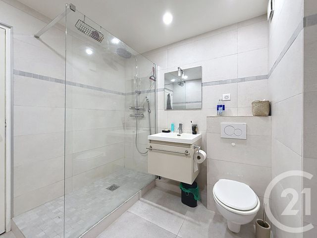 Appartement F3 à vendre - 3 pièces - 57.66 m2 - ANTIBES - 06 - PROVENCE-ALPES-COTE-D-AZUR - Century 21 Roi Soleil