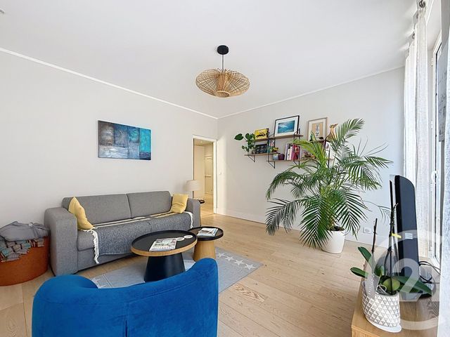 Appartement F3 à vendre - 3 pièces - 57.66 m2 - ANTIBES - 06 - PROVENCE-ALPES-COTE-D-AZUR - Century 21 Roi Soleil