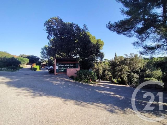 Appartement F2 à vendre - 2 pièces - 28.3 m2 - VALLAURIS - 06 - PROVENCE-ALPES-COTE-D-AZUR - Century 21 Roi Soleil