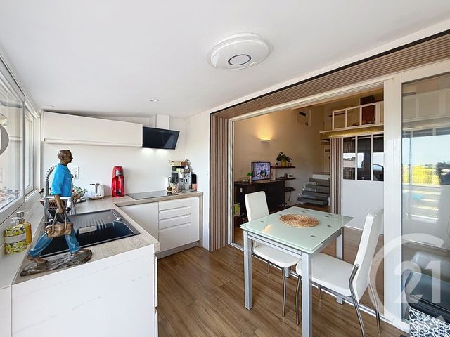 Appartement F2 à vendre - 2 pièces - 37.45 m2 - VALLAURIS - 06 - PROVENCE-ALPES-COTE-D-AZUR - Century 21 Roi Soleil