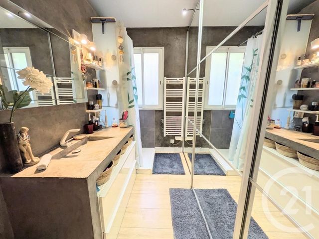 Appartement F2 à vendre - 2 pièces - 28.3 m2 - VALLAURIS - 06 - PROVENCE-ALPES-COTE-D-AZUR - Century 21 Roi Soleil