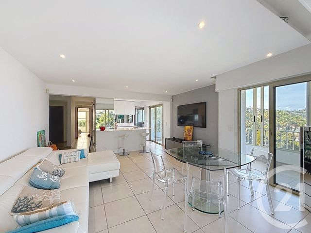 Appartement F3 à vendre - 3 pièces - 75.76 m2 - VALLAURIS - 06 - PROVENCE-ALPES-COTE-D-AZUR - Century 21 Roi Soleil