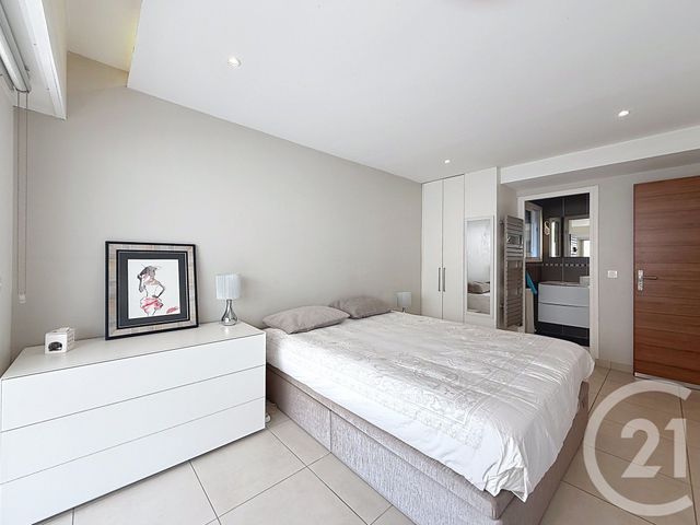 Appartement F3 à vendre - 3 pièces - 75.76 m2 - VALLAURIS - 06 - PROVENCE-ALPES-COTE-D-AZUR - Century 21 Roi Soleil