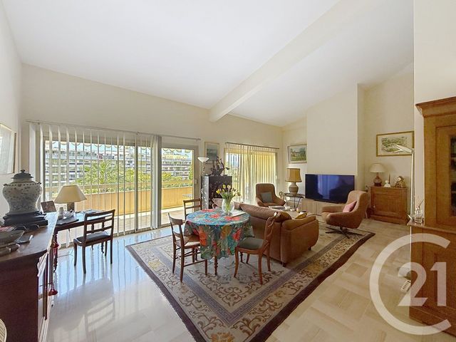 Appartement Duplex à vendre - 3 pièces - 109.01 m2 - CANNES - 06 - PROVENCE-ALPES-COTE-D-AZUR - Century 21 Roi Soleil
