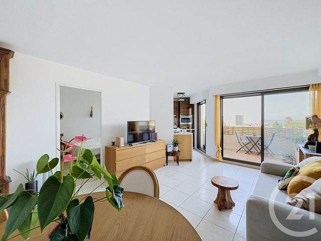Appartement F2 à vendre - 2 pièces - 46.95 m2 - ANTIBES - 06 - PROVENCE-ALPES-COTE-D-AZUR - Century 21 Roi Soleil