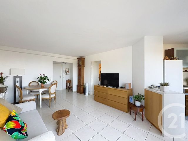 Appartement F2 à vendre - 2 pièces - 46.95 m2 - ANTIBES - 06 - PROVENCE-ALPES-COTE-D-AZUR - Century 21 Roi Soleil